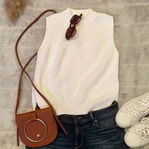 Uniqlo White Knit Sleeveless Top